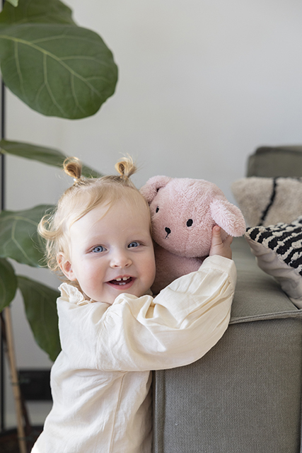 Little Dutch kaisukutsu Snuffie 25 cm ´Fluffy Pink´ - Image 5