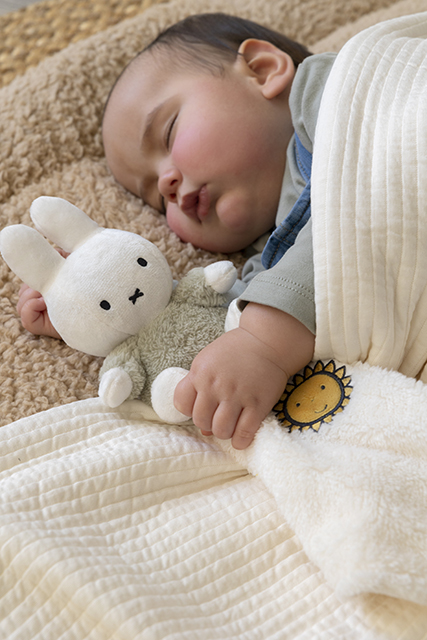 Little Dutch kaisulapp jänkuga ´Miffy Fluffy Green´ - Image 3