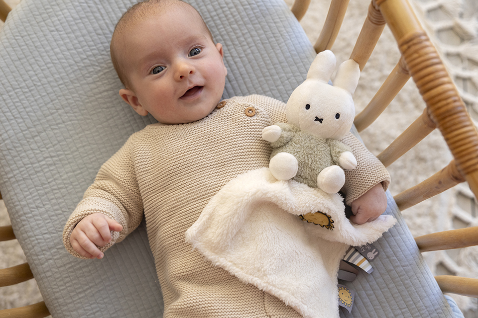 Little Dutch kaisulapp jänkuga ´Miffy Fluffy Green´ - Image 4