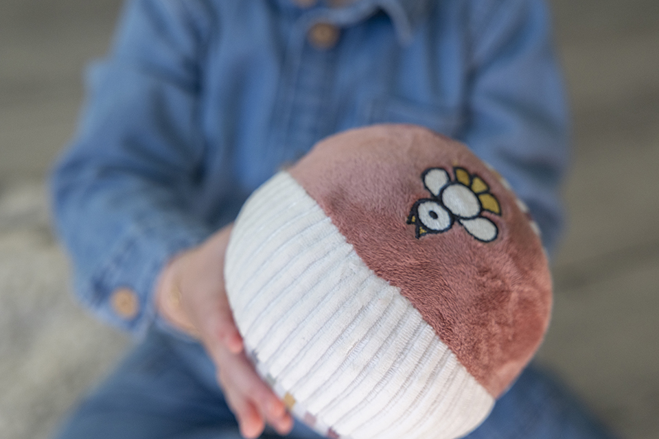 Little Dutch pehme pall ´Miffy Fluffy Pink´ - Image 6