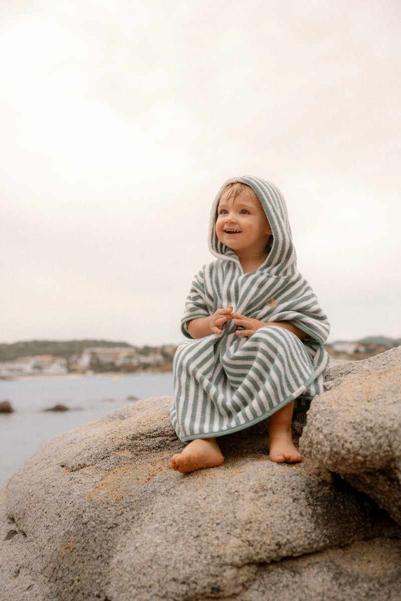 Little Dutch Pontšo rätik kapuutsiga ´Seashells & Stripes´ - Image 4