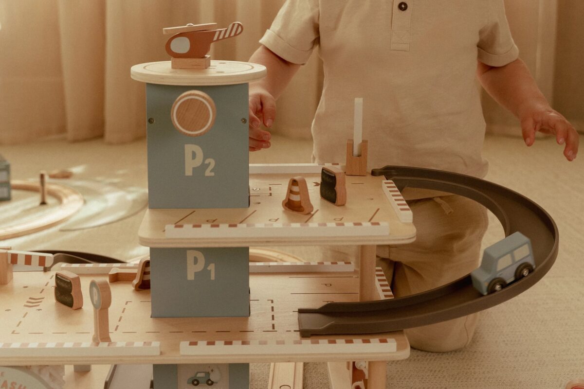 Little Dutch Parkimismaja FSC (rongirajaga ühilduv) - Image 17