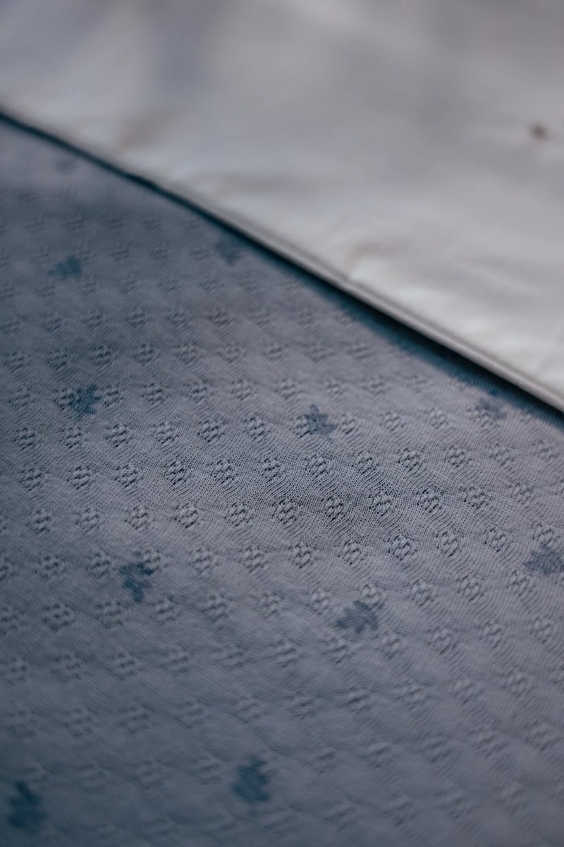 Little Dutch Suur tekk `Pure Denim Blue´ 110×140 cm - Image 9