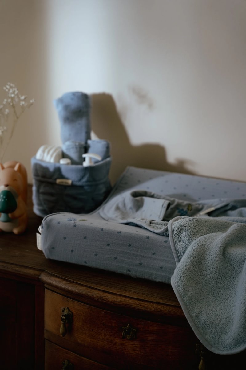 Little Dutch Vannirätik kapuutsiga ´Pure Denim Blue` 100x100 cm - Image 10