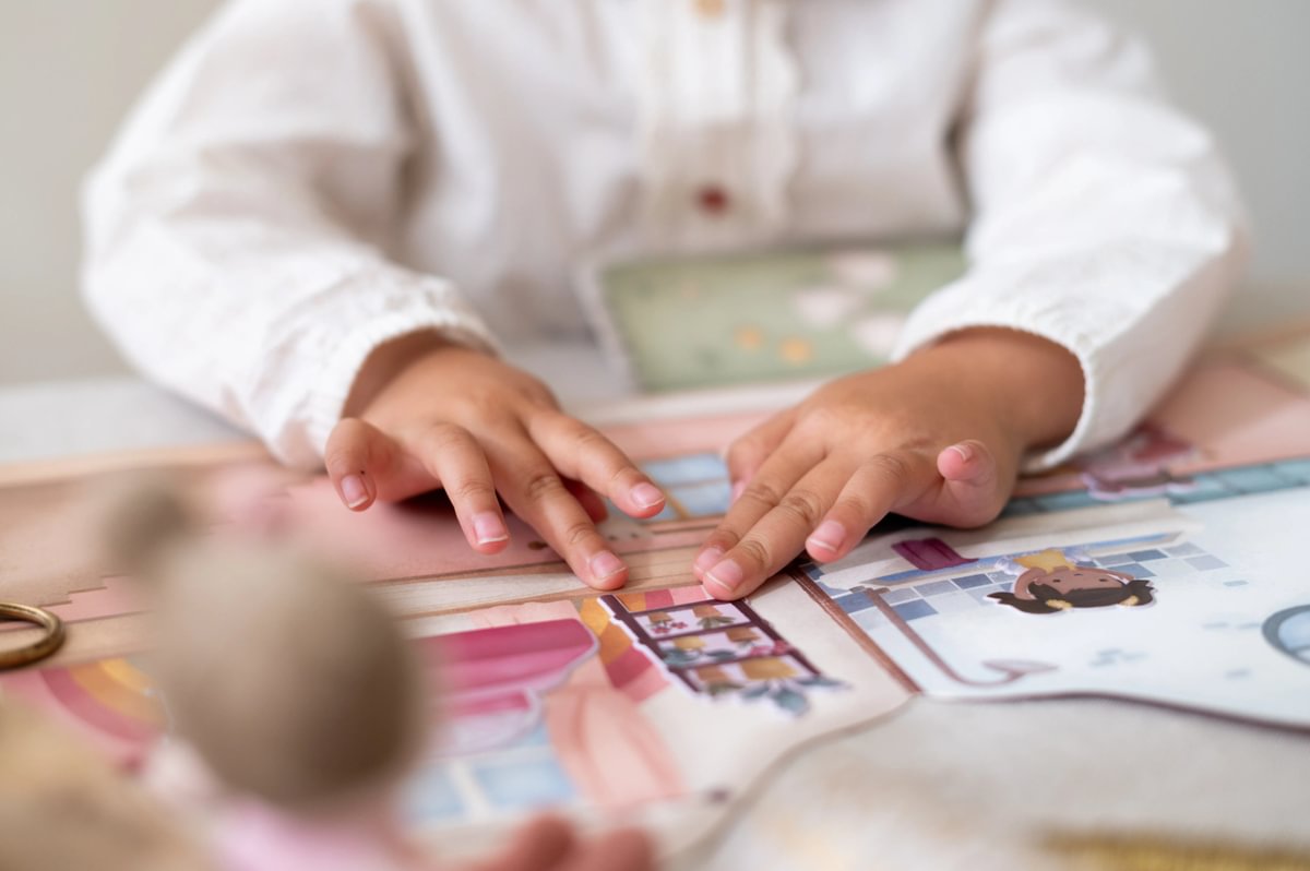 Little Dutch Kleebiste vihik taaskasutatavate kleepsudega ´Rosa & Friends´ - Image 10