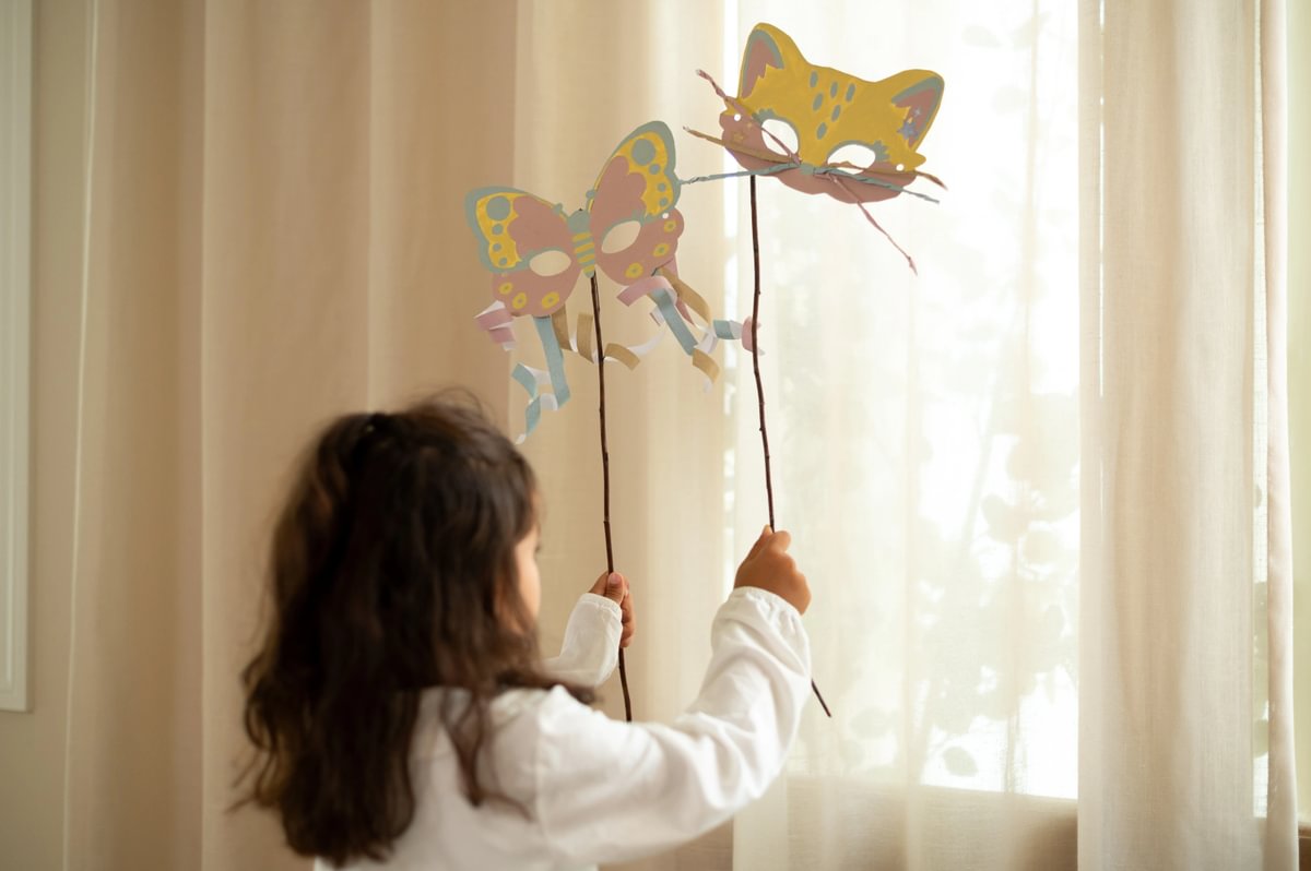 Little Dutch Meisterdamisraamat ´Rosa & Friends maskid´ - Image 27