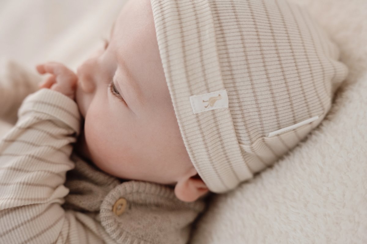 Little Dutch Beebimüts ´Beige Stripe´ 3-6 kuud - Image 4